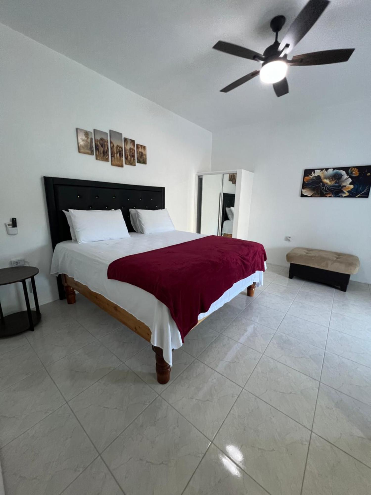 Luxury Apartments At Case De Coco, Ocho Rios Jamaica Bagian luar foto